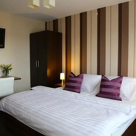 10 Bed And Breakfast Poznań Eksteriør bilde