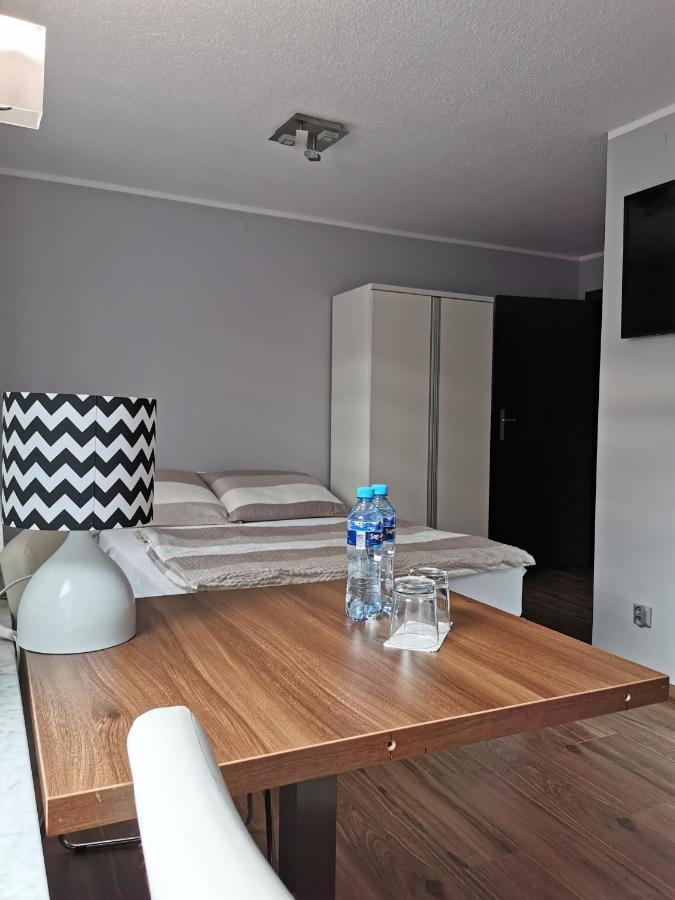 10 Bed And Breakfast Poznań Eksteriør bilde